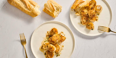 Pan Seared Scallops with Garlic Butter