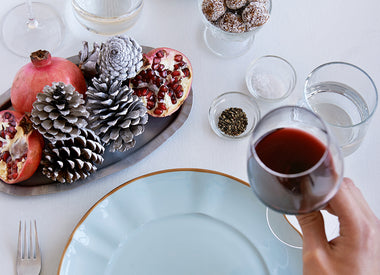 Keep It Simple with These Easy Holiday Entertaining Tips