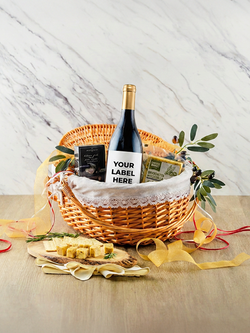 Personalized Signature Picnic Basket