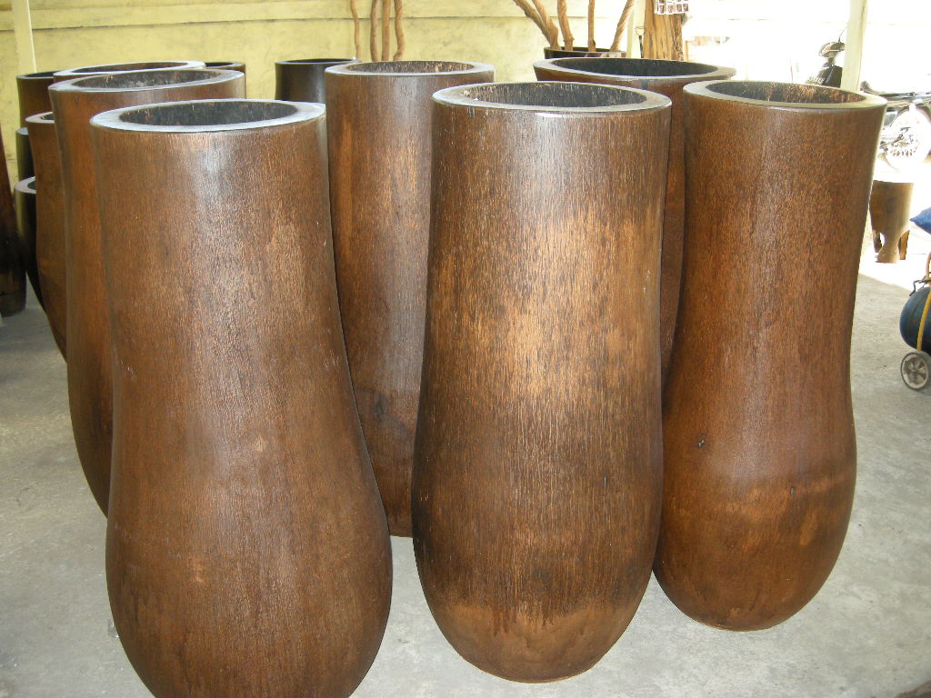 Palm wood wine barrel