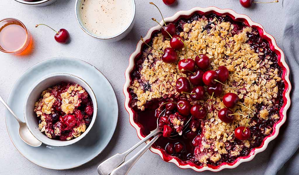 Winemaker's Holiday Food & Wine Pairing Guide - Berry cherry fruit crumble
