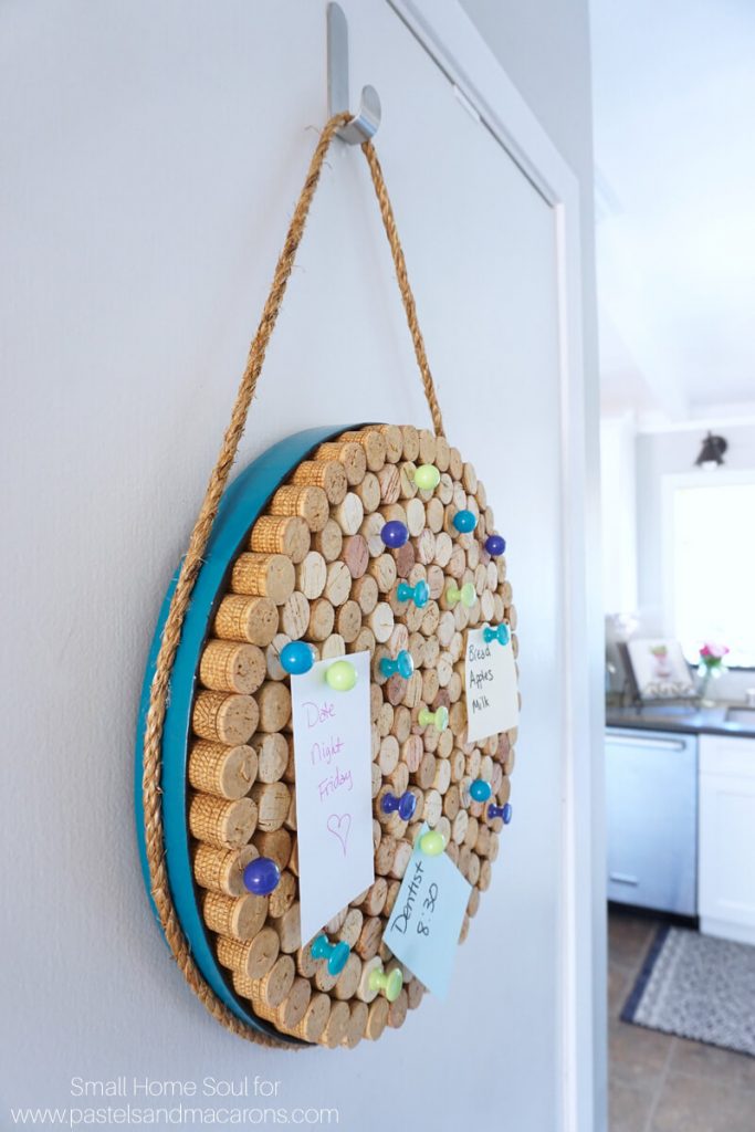 Celebrate Earth Day with Upcycled Wine Crafts - cork bulletin board