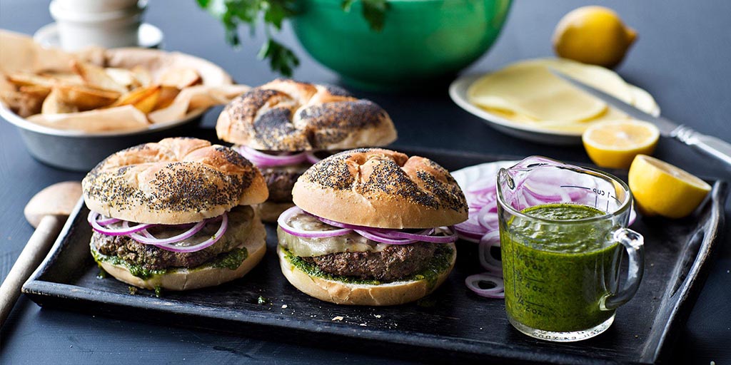 Argentine Beef Burgers with Chimichurri - Moderna 2015 Valle Central Chile Cabernet